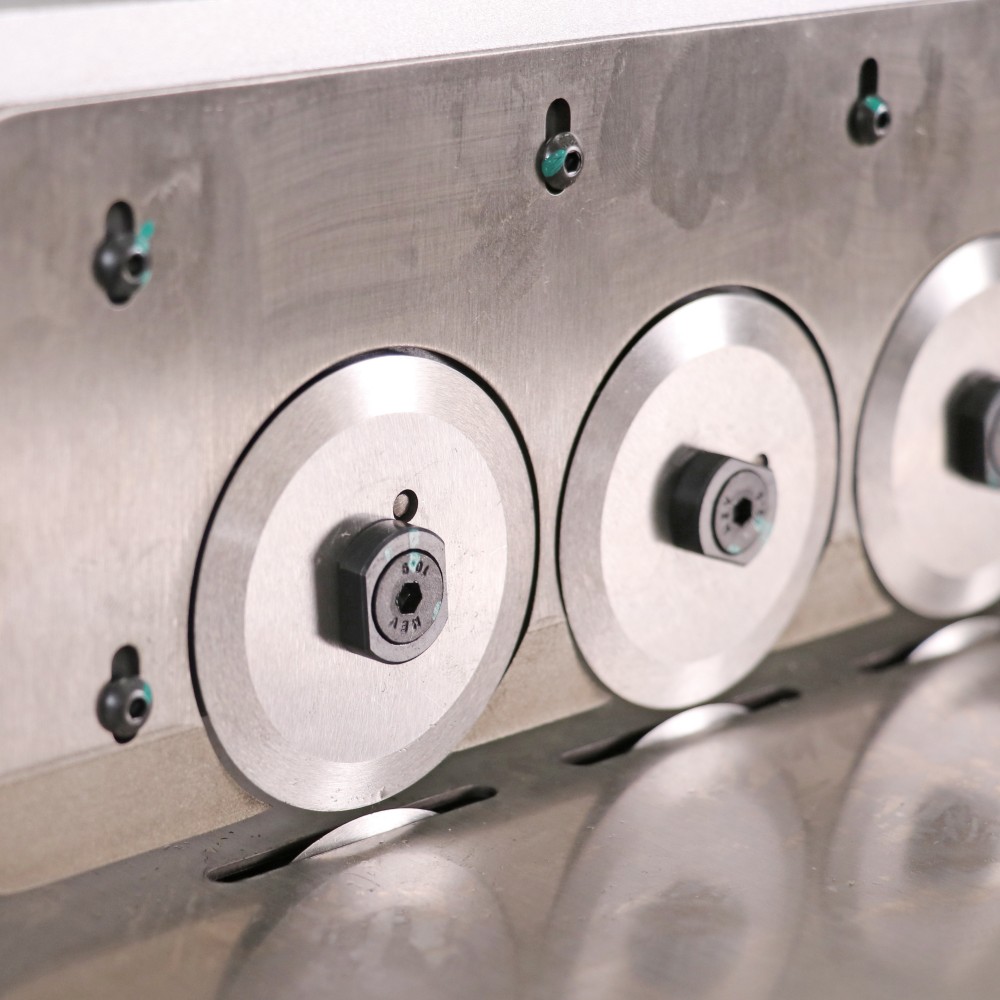 ICT-MLS1200 | LED separator s više oštrica 