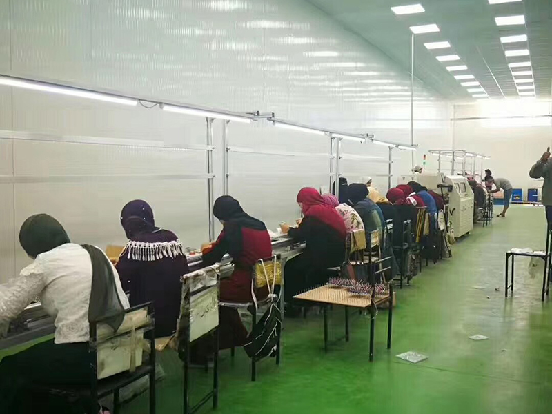 Linija za sklapanje LED žarulja