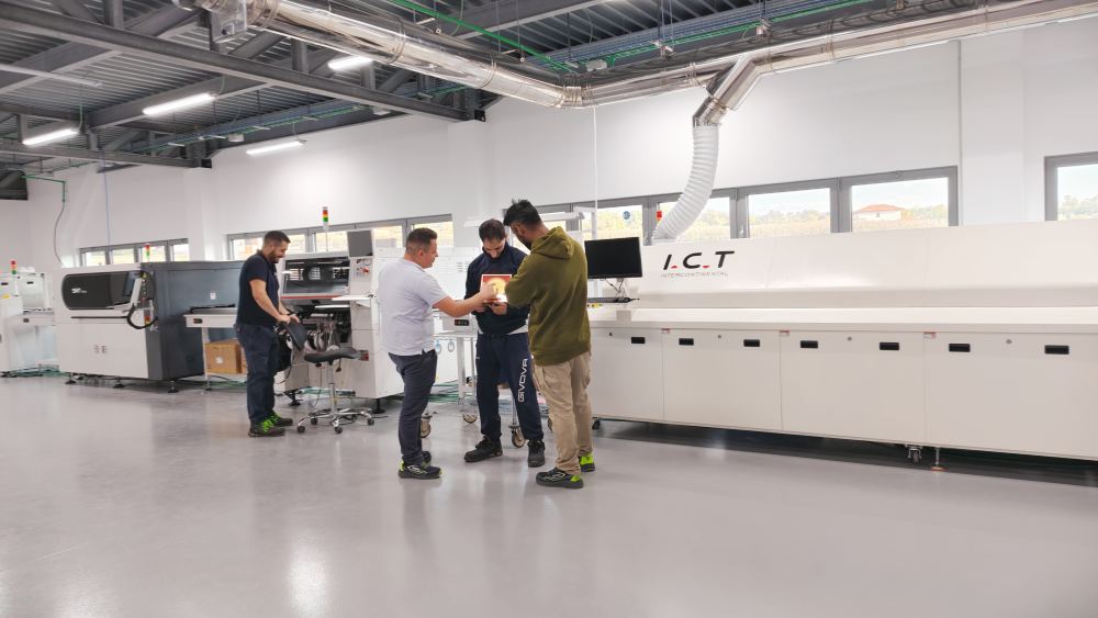Proizvodna linija ICT LED trake u Italiji 03.jpg